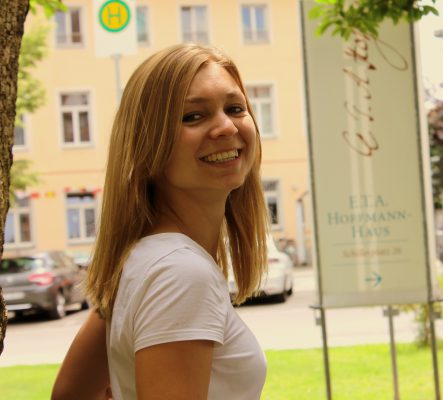 Unsere ehemalige Praktikantin Denise